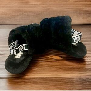 UGG Black Fluff Yeah Slippers Kids Sz 3 Logo Wore in the house 2-3 times